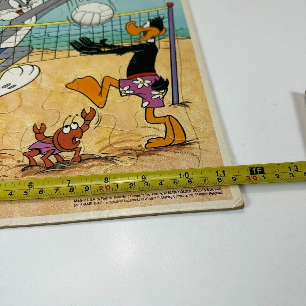 1990‎ Looney Tunes Frame-Tray Puzzle Bugs Bunny Daffy Duck Beach Volleyball VTG